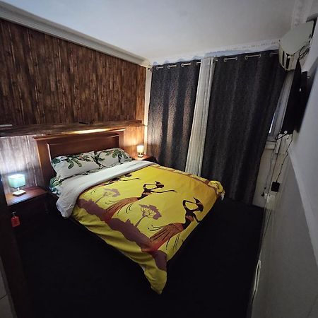 Homestay Appartement 2 Chambres Yaoundé Exterior foto